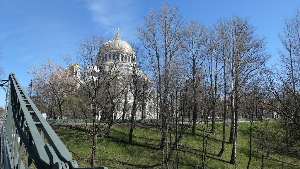 Погода в кронштадте сейчас. Весенний Кронштадт. Кронштадт весной. Кронштадт весной Санкт-Петербург. Весна в Кронштадте фото.